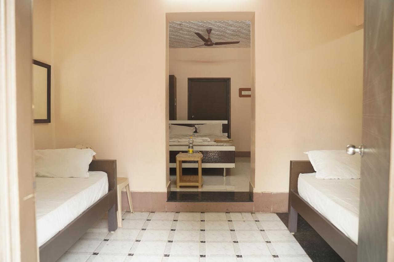 Sowmya Lodge Tiruchirappalli Ngoại thất bức ảnh