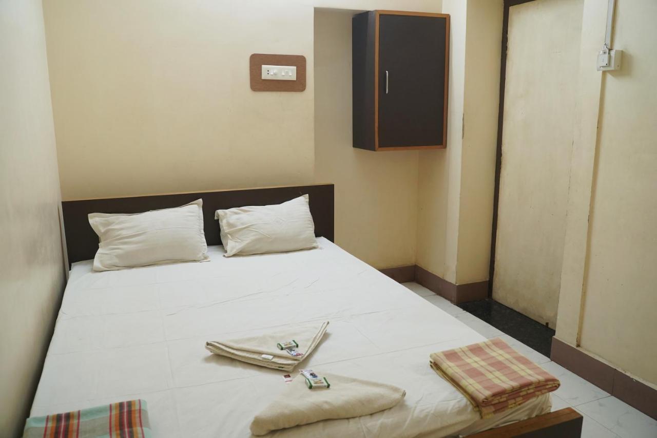 Sowmya Lodge Tiruchirappalli Ngoại thất bức ảnh