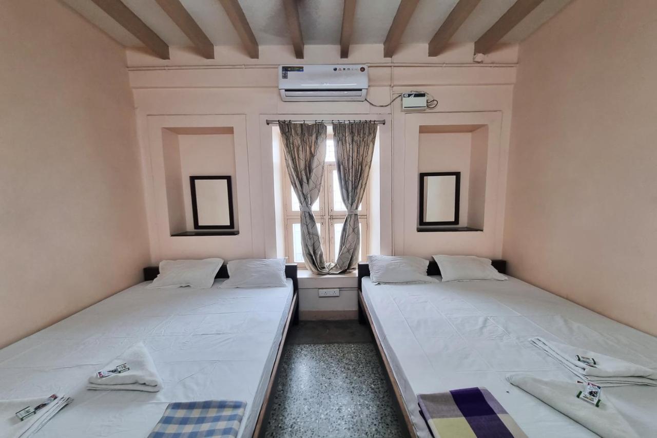 Sowmya Lodge Tiruchirappalli Ngoại thất bức ảnh