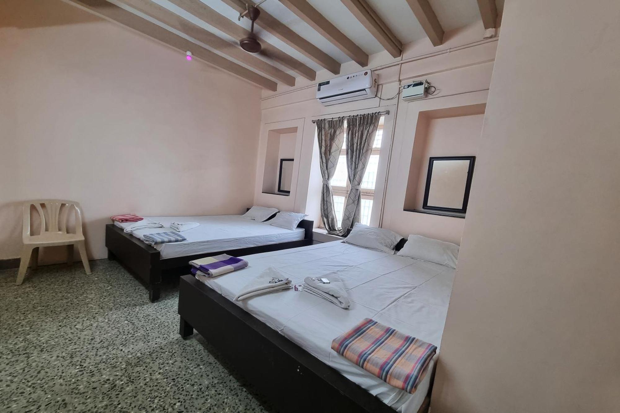 Sowmya Lodge Tiruchirappalli Ngoại thất bức ảnh